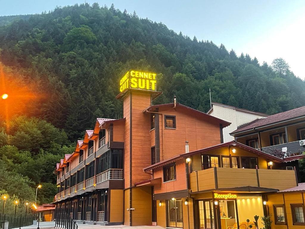 Cennet Suit Otel Uzungöl Exterior photo