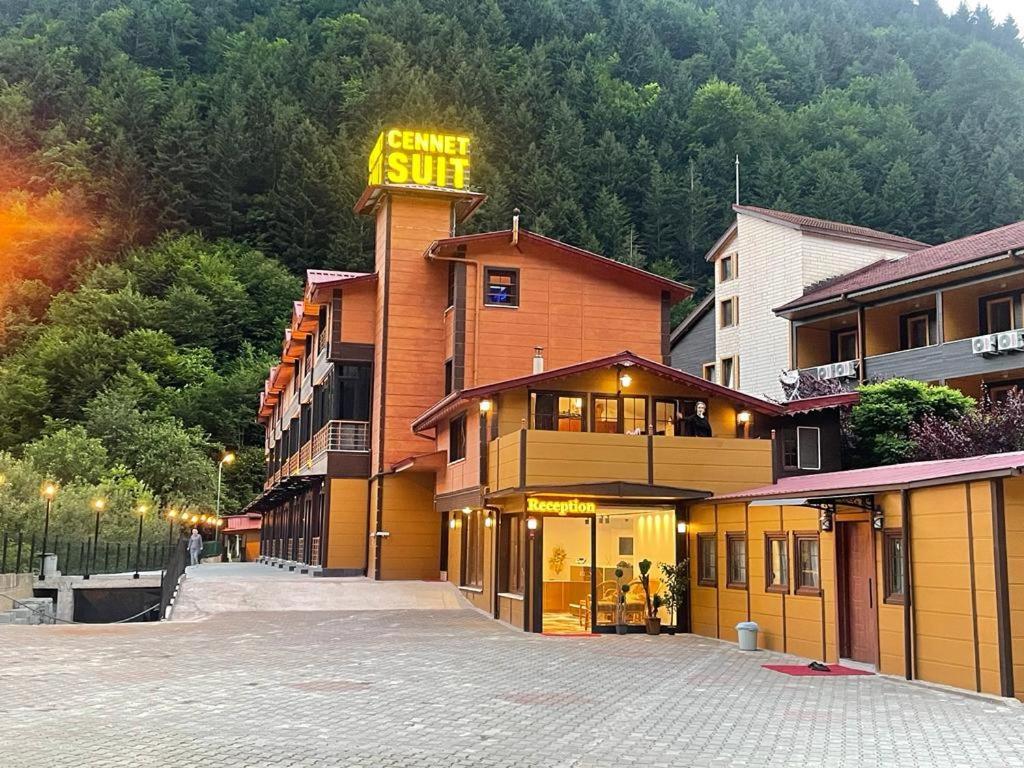 Cennet Suit Otel Uzungöl Exterior photo