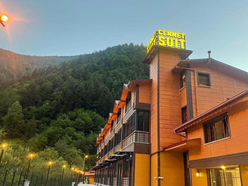 Cennet Suit Otel Uzungöl Exterior photo