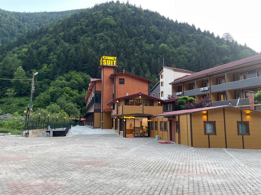 Cennet Suit Otel Uzungöl Exterior photo